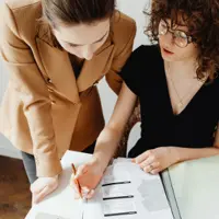 Payment pages explain processing times, minimum amounts and common verification checks.